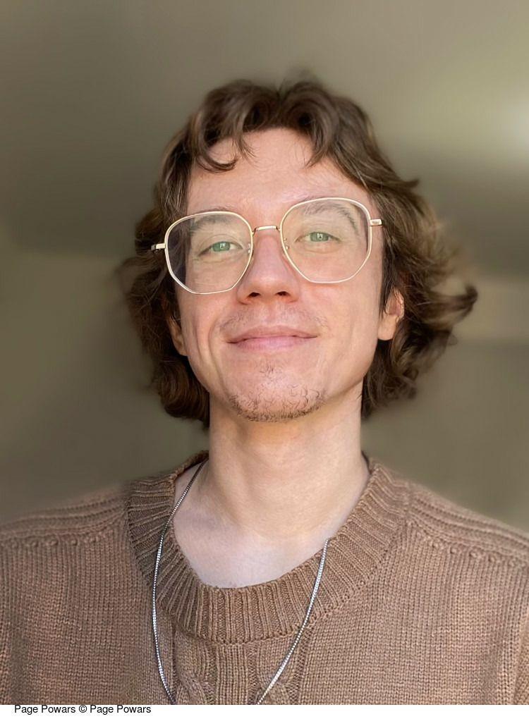 Autorenbild And they were roommates