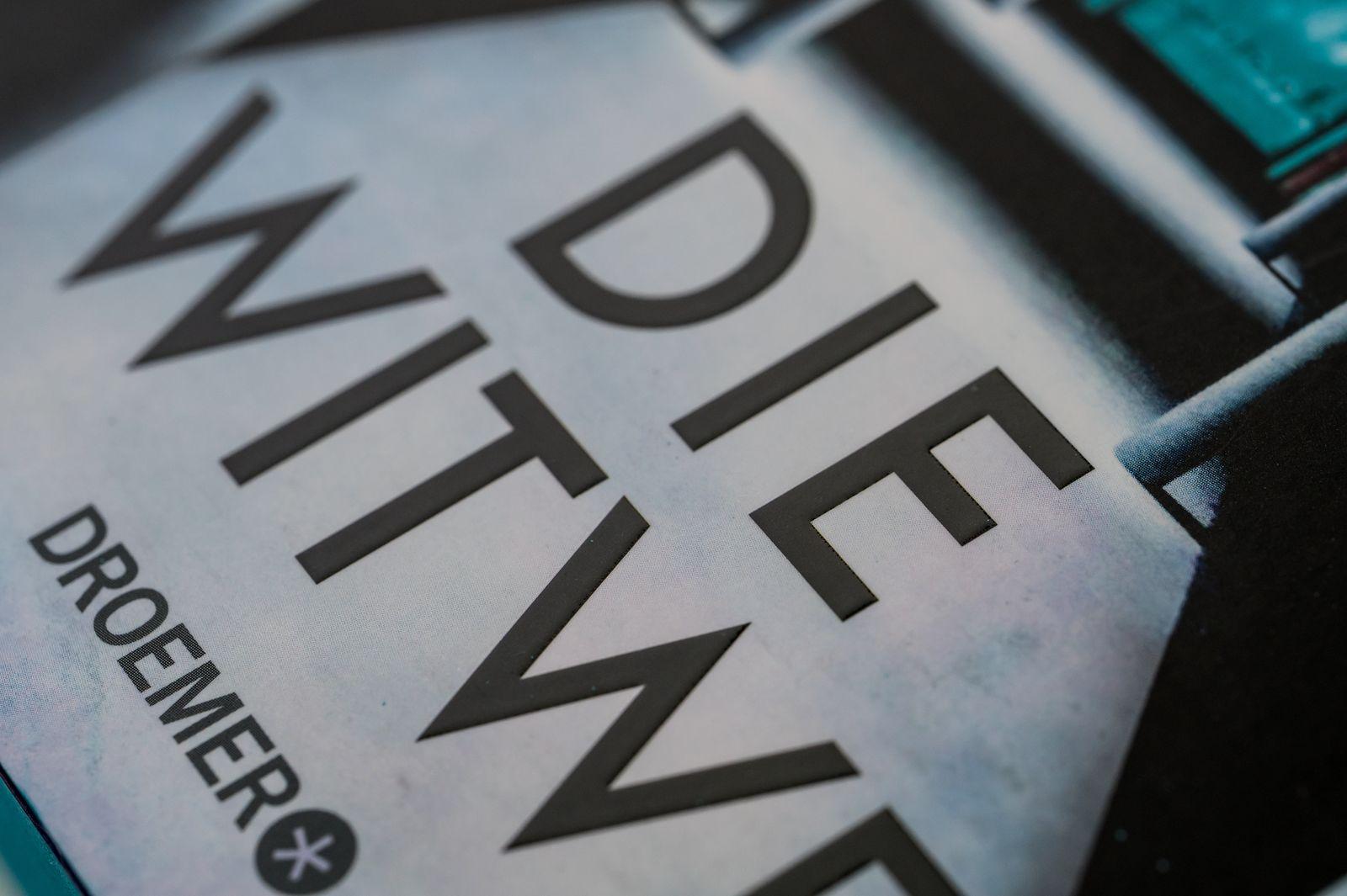 Beispielinhalt (Bild) Die Witwe