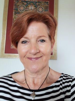 Autorenbild JA, und dann mitten ins Herz