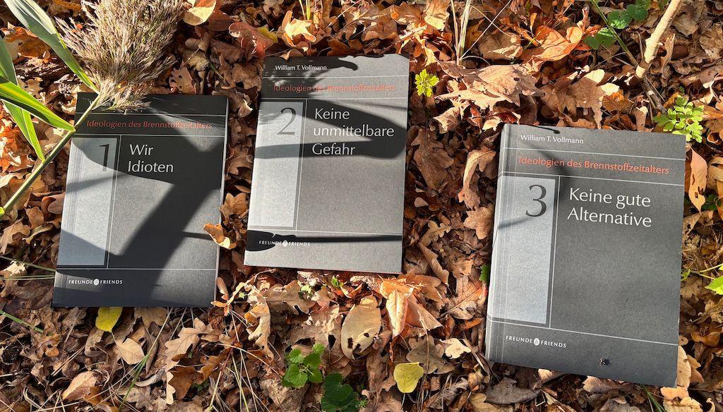 Vorderes Coverbild Ideologien des Brennstoffzeitalters