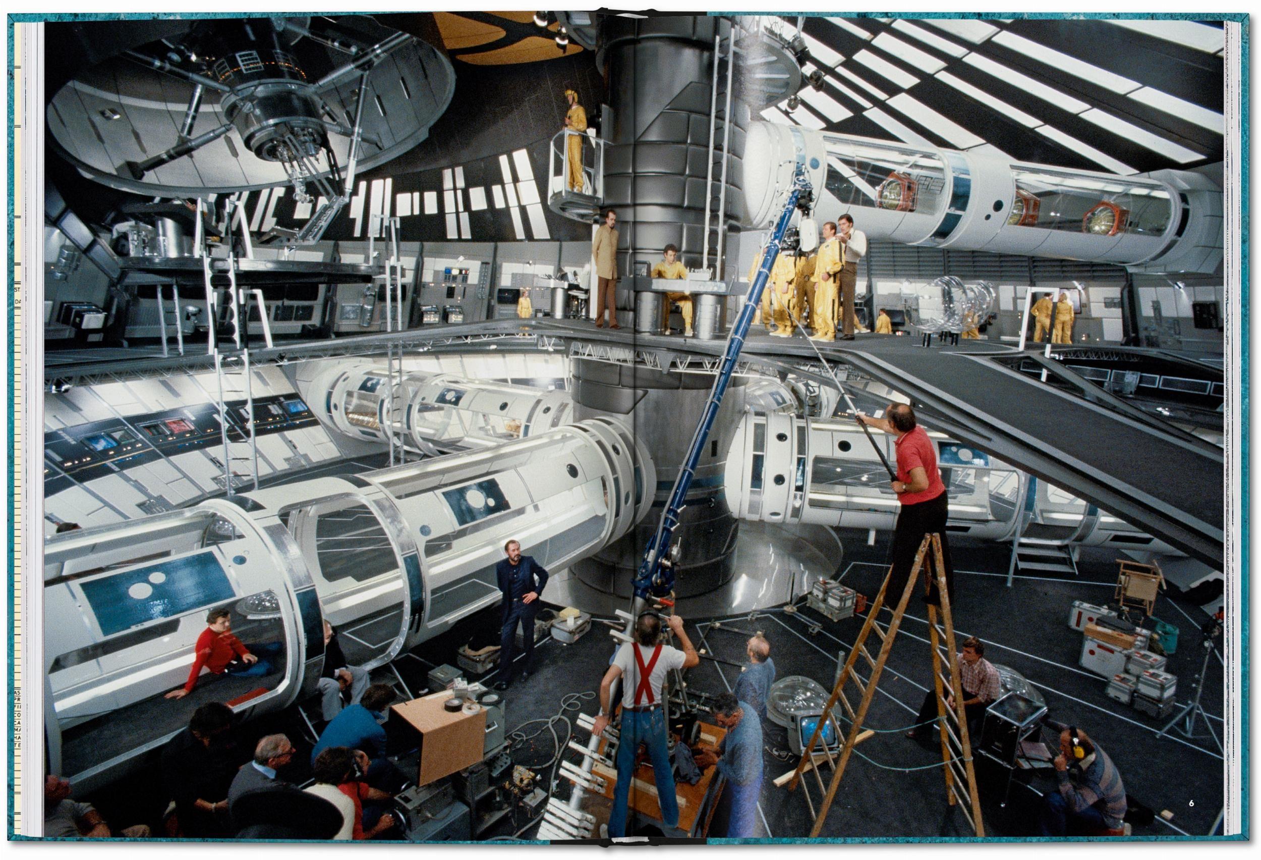 Beispielinhalt (Bild) The James Bond Archives. The Complete Films