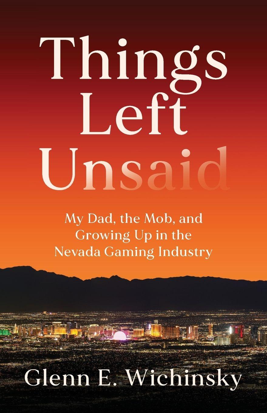 Vorderes Coverbild Things Left Unsaid