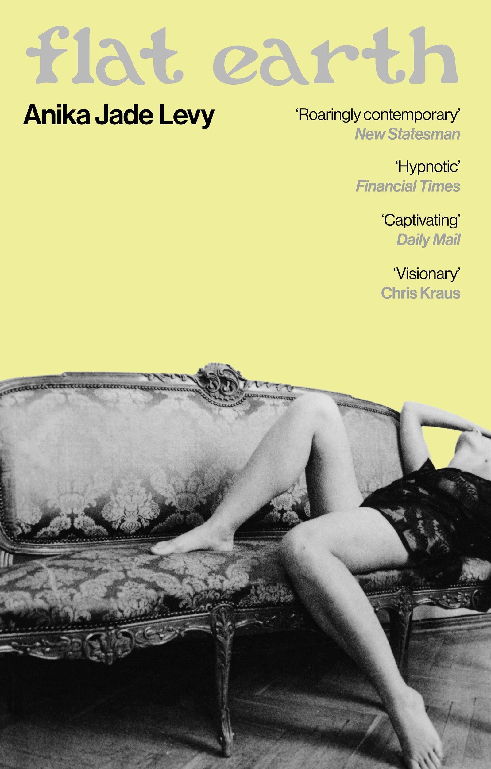 Vorderes Coverbild Flat Earth