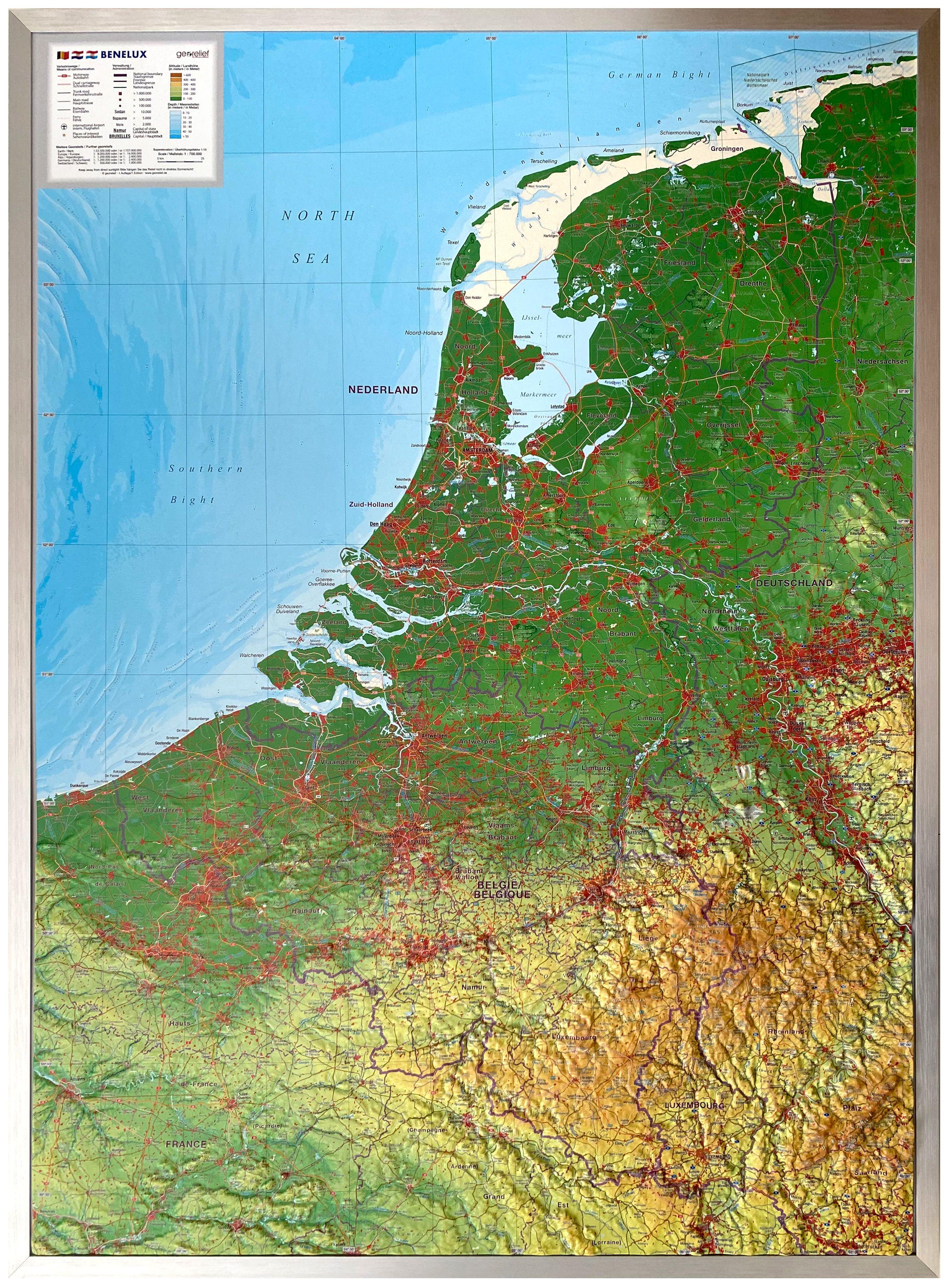 Vorderes Coverbild Relief Belelux 1:700.000 mit Aluminiumrahmen