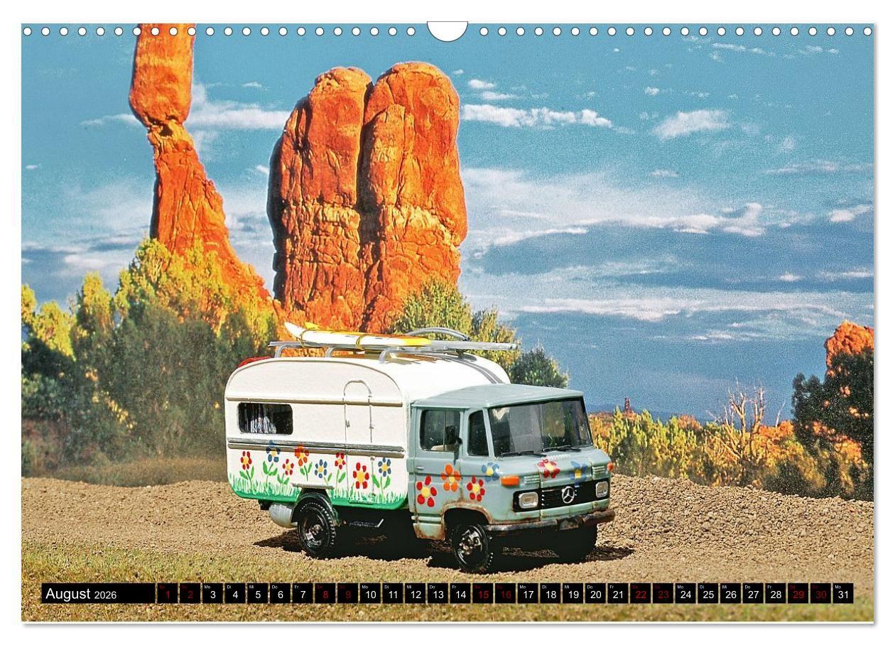Beispielinhalt (Bild) Miniaturwelten des Campings (Wandkalender 2026 DIN A3 quer), CALVENDO Monatskalender