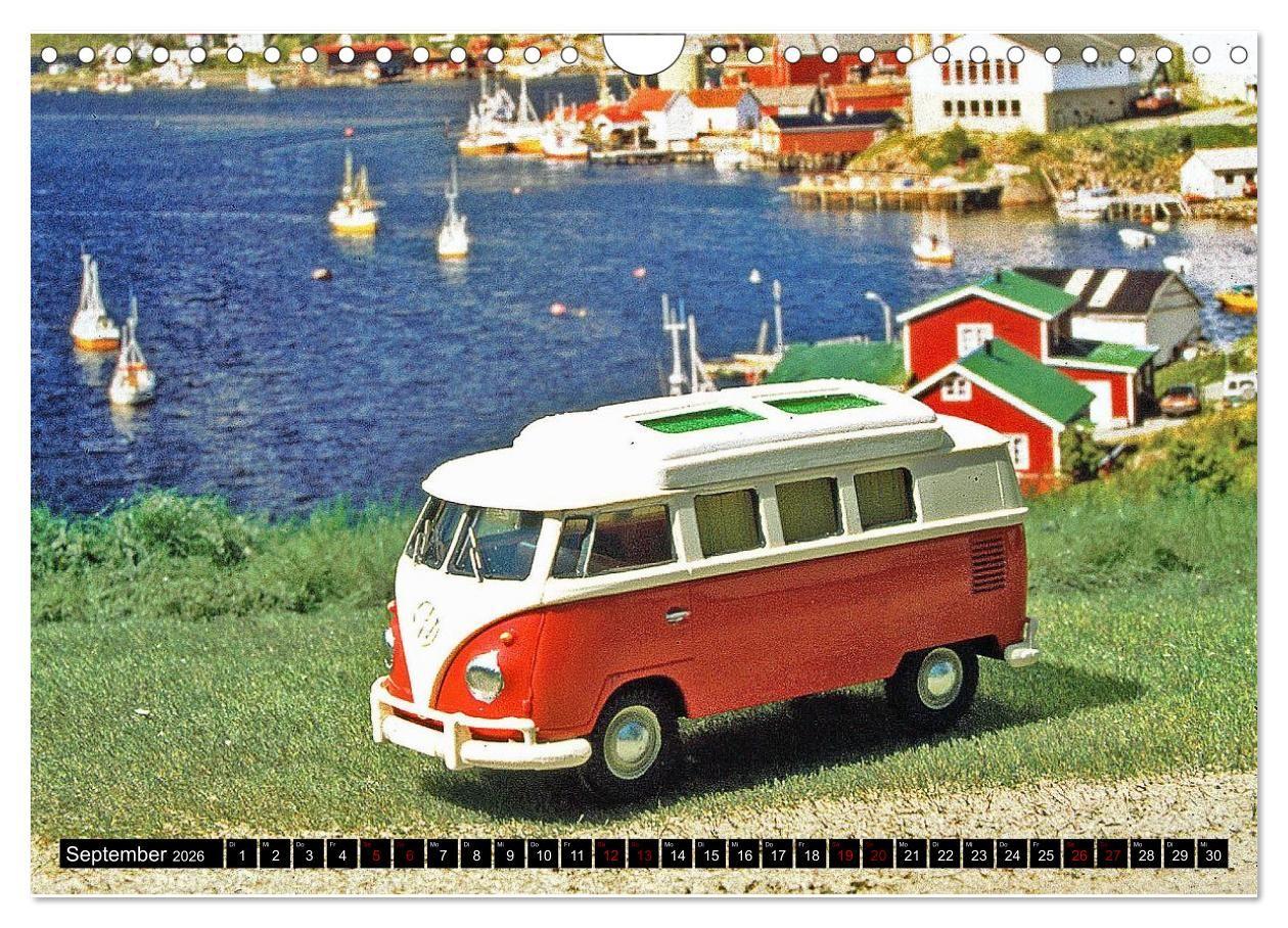 Beispielinhalt (Bild) Miniaturwelten des Campings (Wandkalender 2026 DIN A4 quer), CALVENDO Monatskalender
