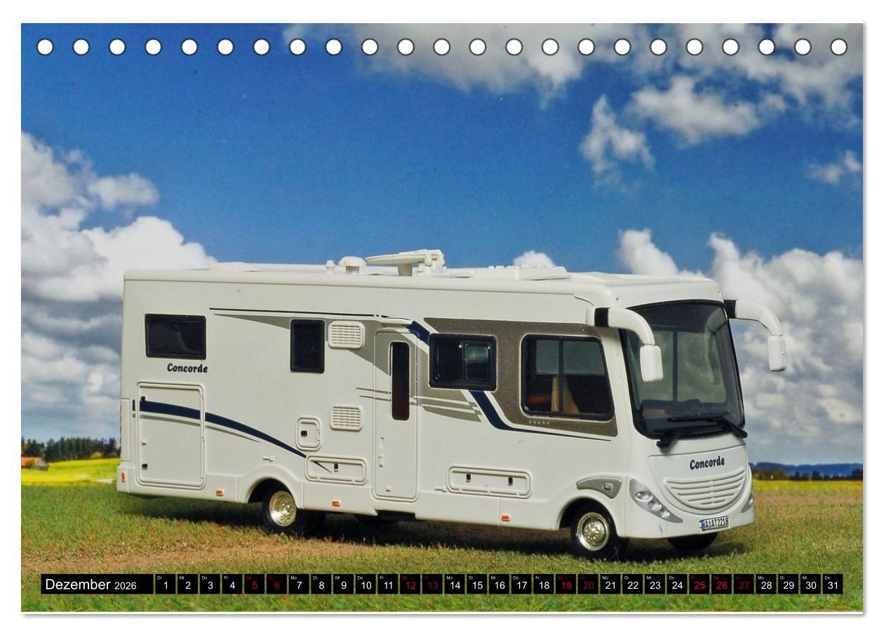 Beispielinhalt (Bild) Miniaturwelten des Campings (Tischkalender 2026 DIN A5 quer), CALVENDO Monatskalender
