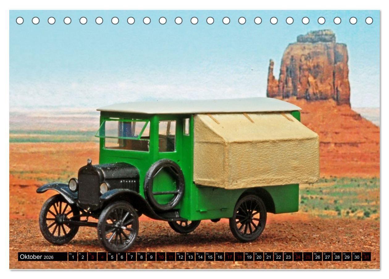 Beispielinhalt (Bild) Miniaturwelten des Campings (Tischkalender 2026 DIN A5 quer), CALVENDO Monatskalender