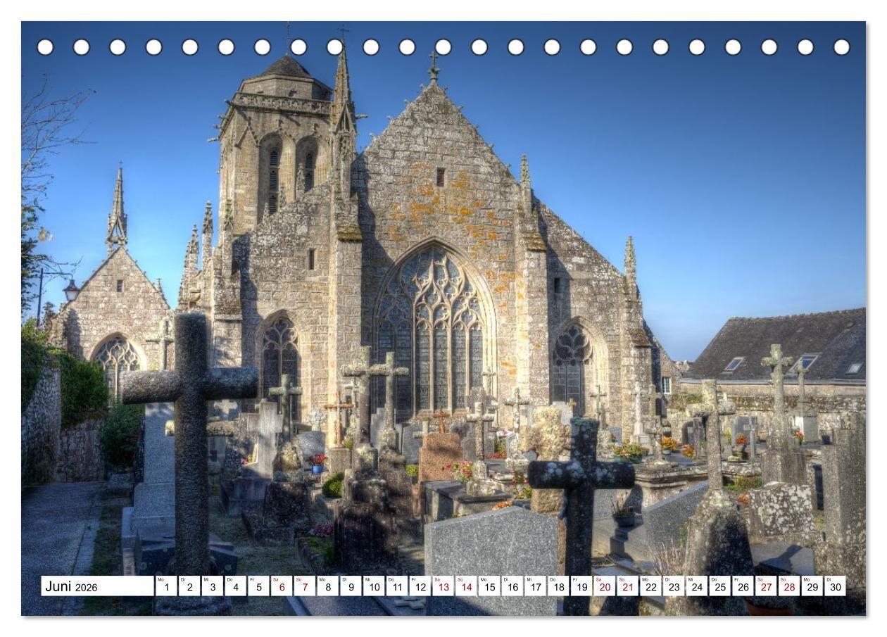 Beispielinhalt (Bild) Locronan, ein Highlight in der Bretagne (Tischkalender 2026 DIN A5 quer), CALVENDO Monatskalender