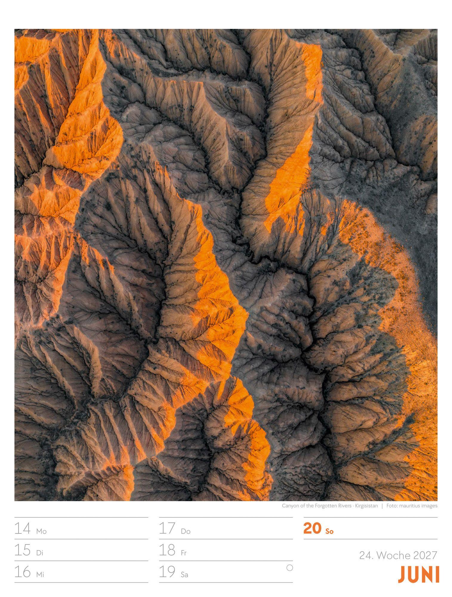 Beispielinhalt (Bild) Welt von Oben Wochenplaner Luftbild-Kalender 2027