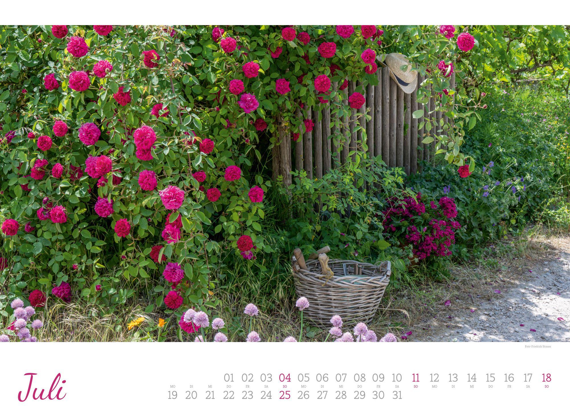 Beispielinhalt (Bild) Zauberhafte Landgärten Kalender 2027