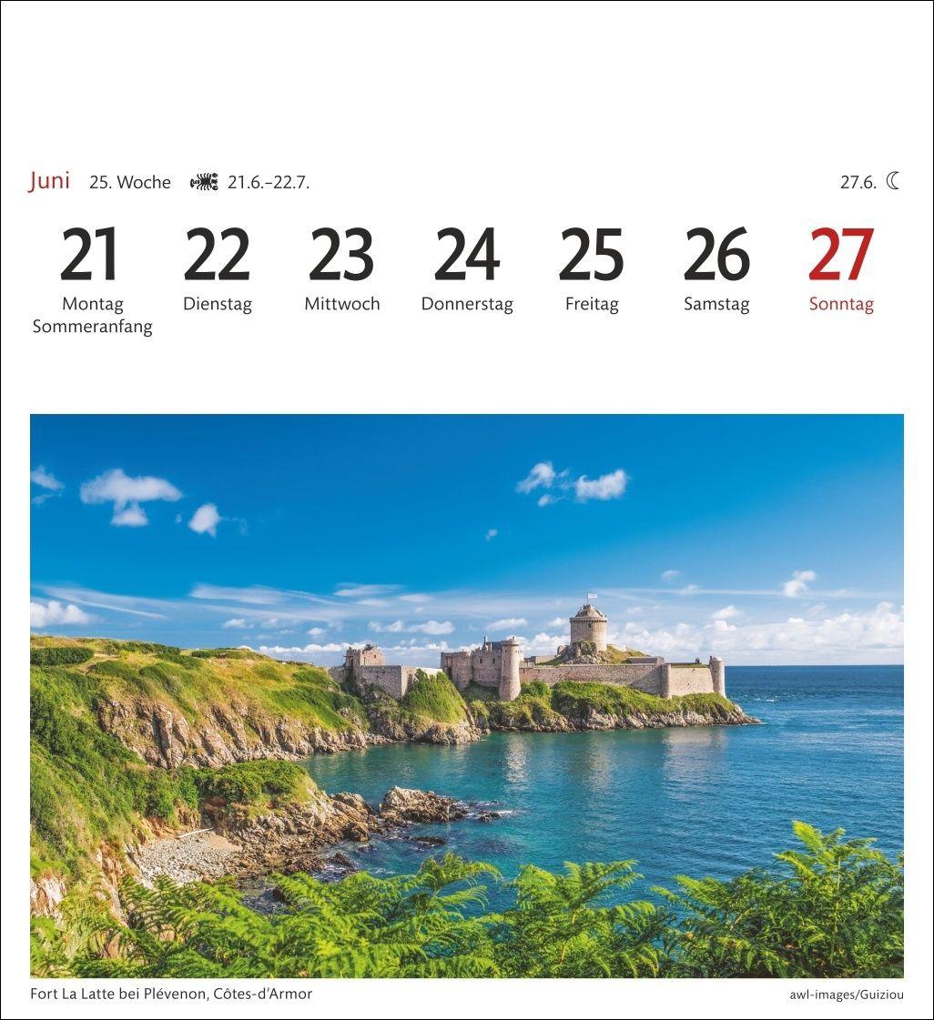 Beispielinhalt (Bild) Bretagne & Normandie Sehnsuchtskalender 2027 - Wochenkalender mit 53 Postkarten