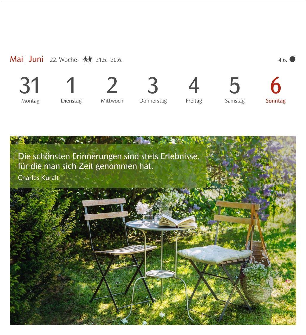 Beispielinhalt (Bild) Momente des Glücks Postkartenkalender 2027 - Wochenkalender mit Zitaten, mit 53 Postkarten