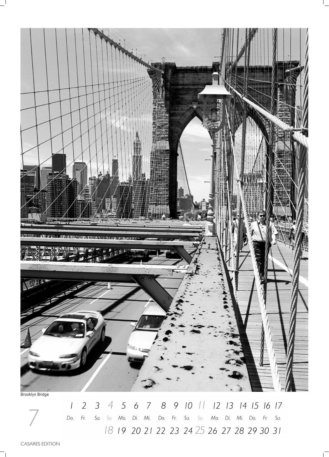 Beispielinhalt (Bild) New York schwarz-weiss Kalender 2027 - Wandkalender | Fotokalender Nordamerika 59x42cm Grosses Format - Eleganter Schwarz-Weiß-Print mit beeindruckenden New York City Motiven