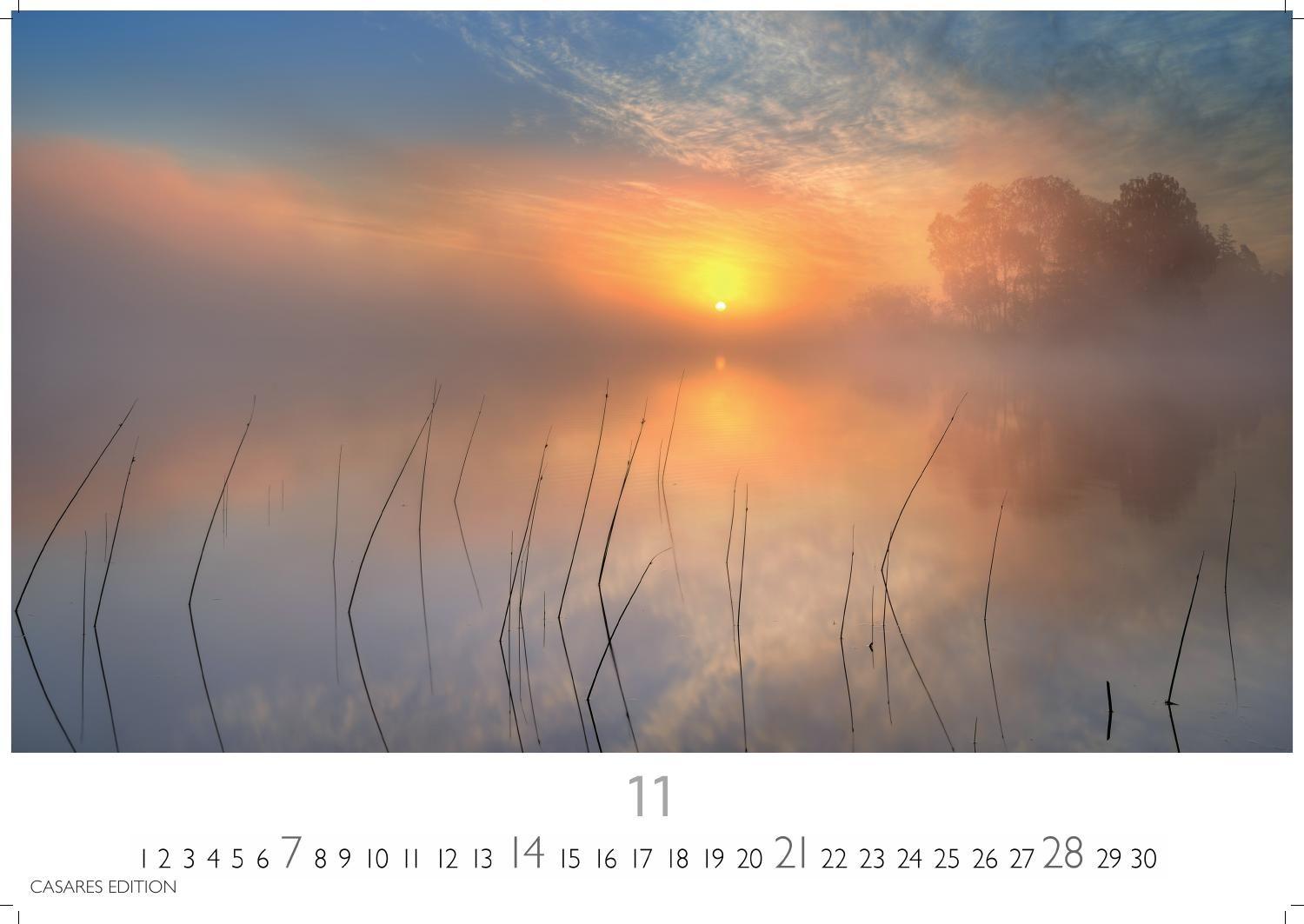 Beispielinhalt (Bild) Nordisches Licht Kalender 2027 - Wandkalender | Fotokalender Naturkalender 35x50cm- mit 12 faszinierenden Fotografien von Landschaften im mildem nordischen Licht