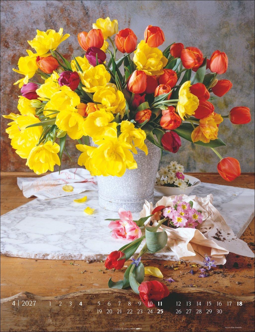 Beispielinhalt (Bild) Die schönsten Blumensträuße Kalender 2027