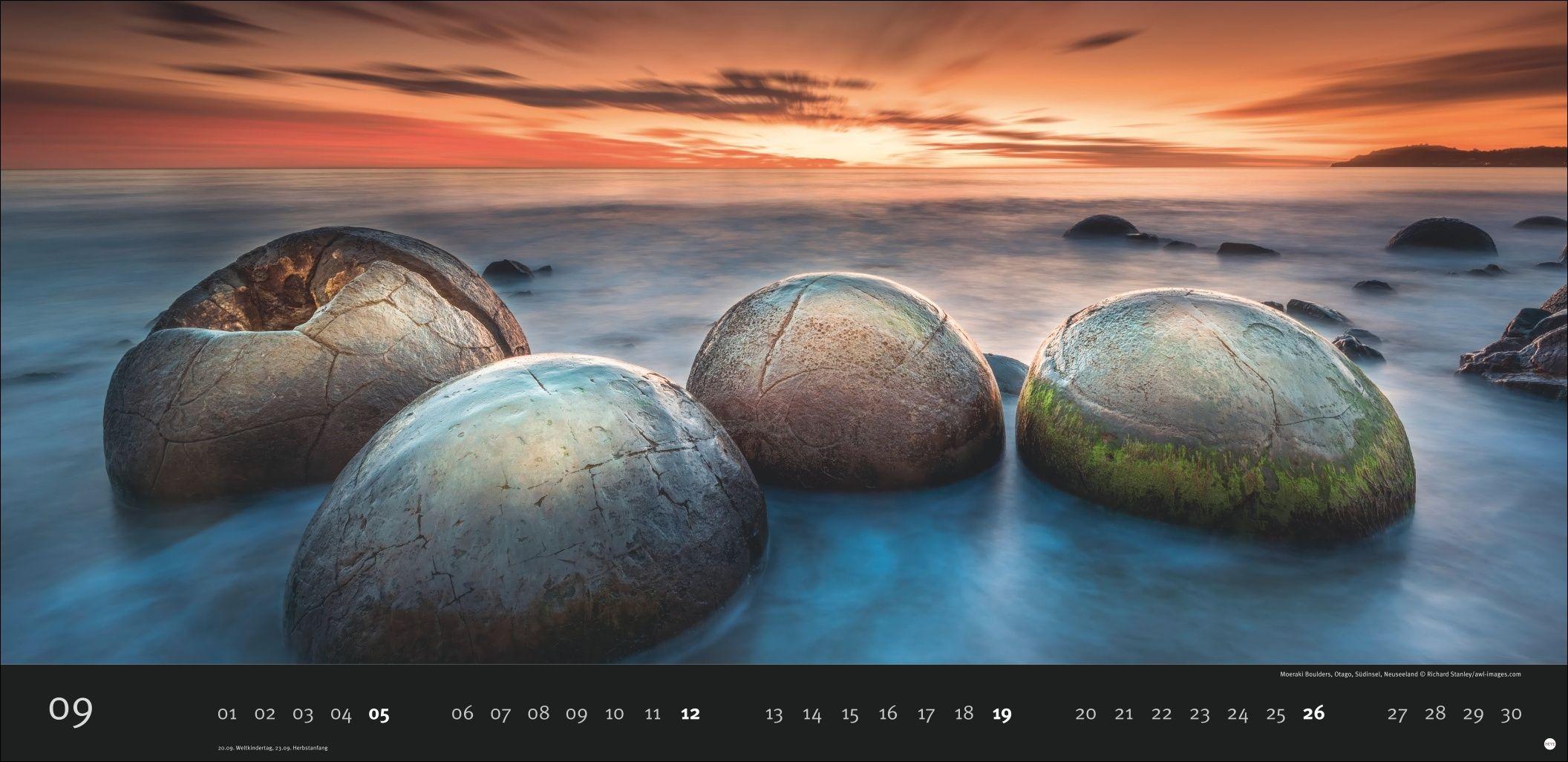 Beispielinhalt (Bild) Magic Moments Panoramakalender 2027