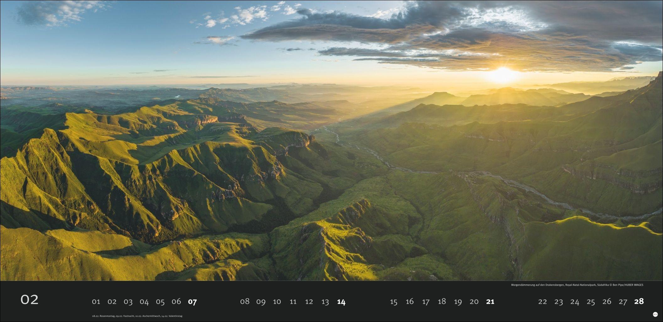 Beispielinhalt (Bild) Magic Moments Panoramakalender 2027