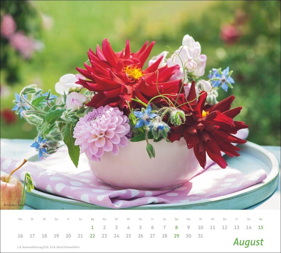 Beispielinhalt (Bild) times&more Blumen Bildkalender 2027