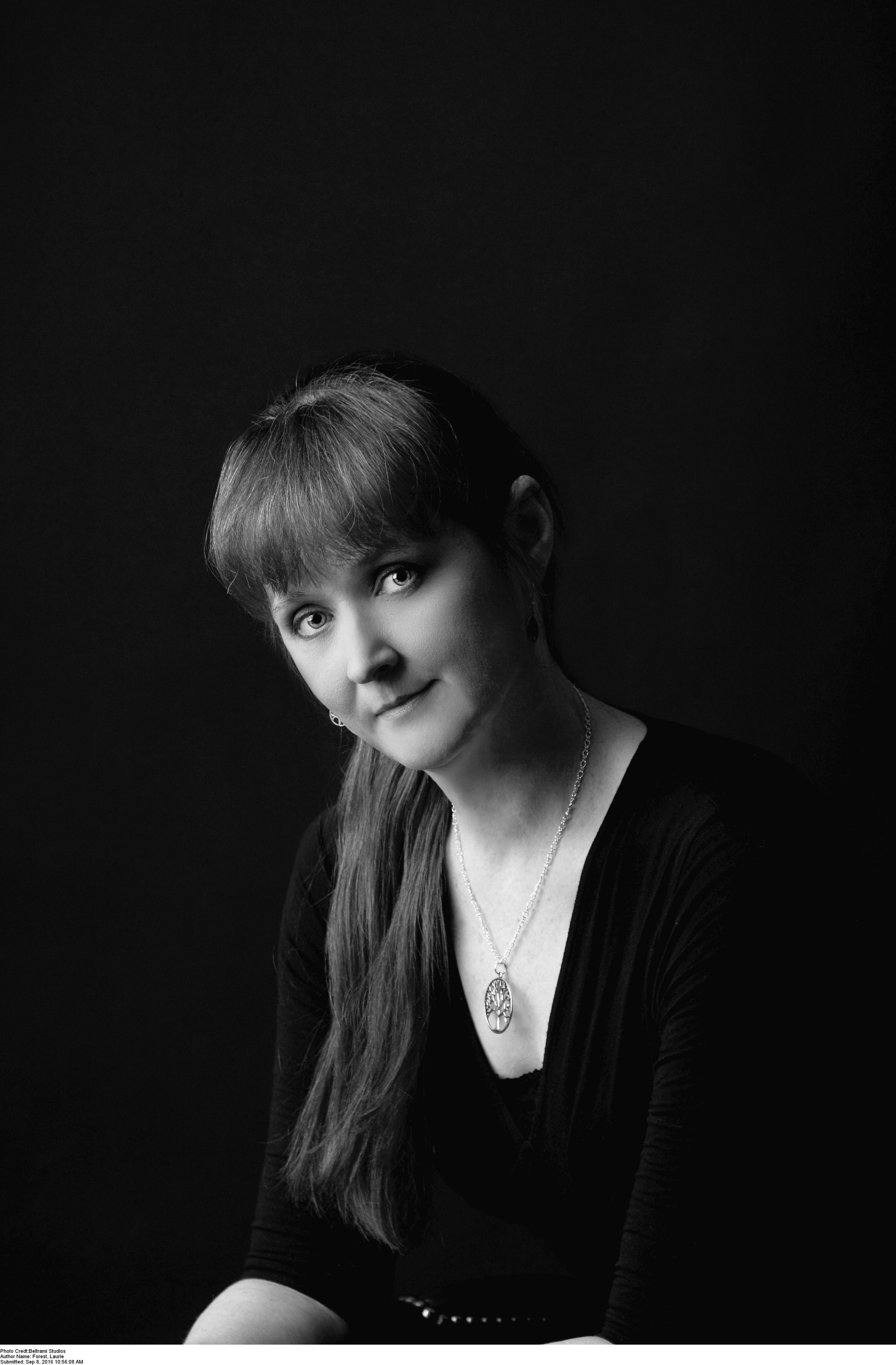 Autorenbild Black Witch - Prophezeiung