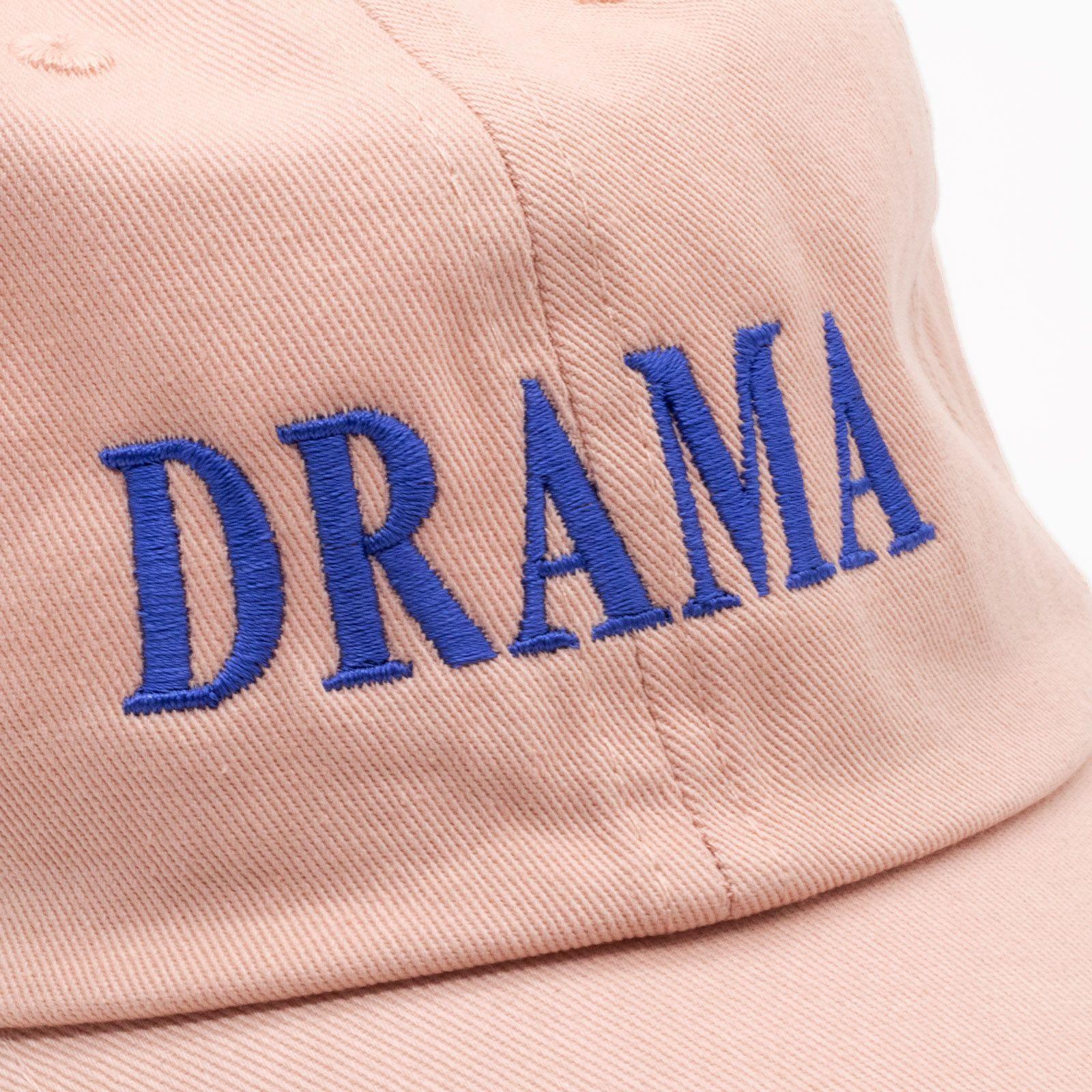 Beispielinhalt (Bild) Basecap DRAMA (Suhrkamp Theater)