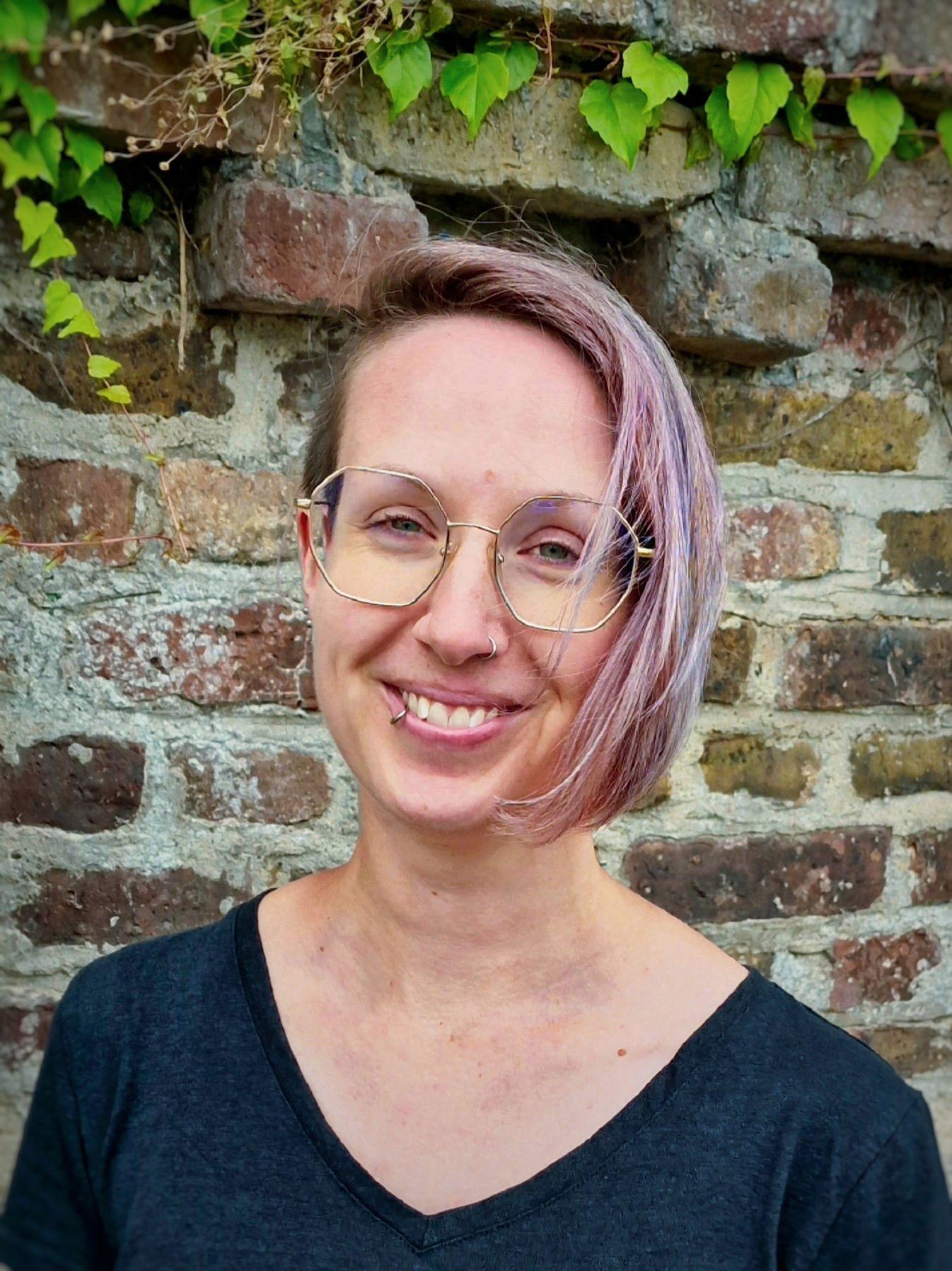 Autorenbild True E-Girls (don't) Die - Dein Geheimnis ist nur einen Klick entfernt