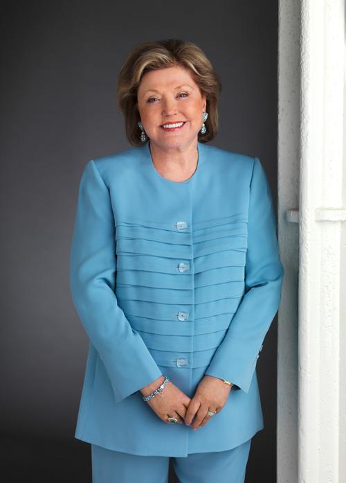 Autorenbild A Woman of Substance