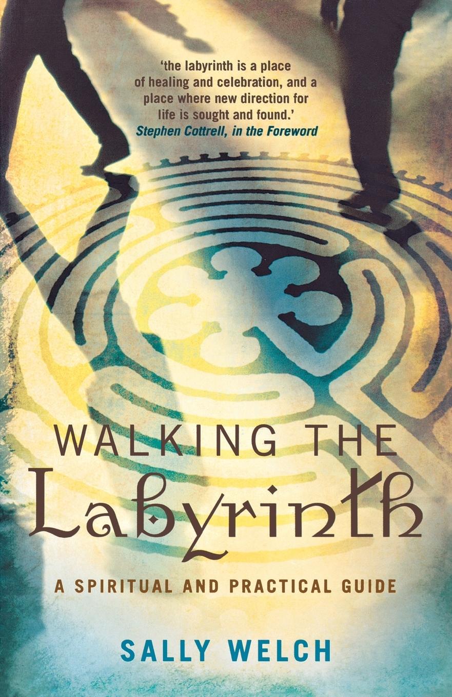 Vorderes Coverbild Walking the Labyrinth