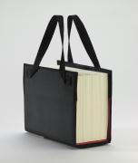 Beispielinhalt (Bild) LexSKIN Einband in Gr. L (Sartorius) in Onyx-Schwarz mit ausklappbarer Buchstütze