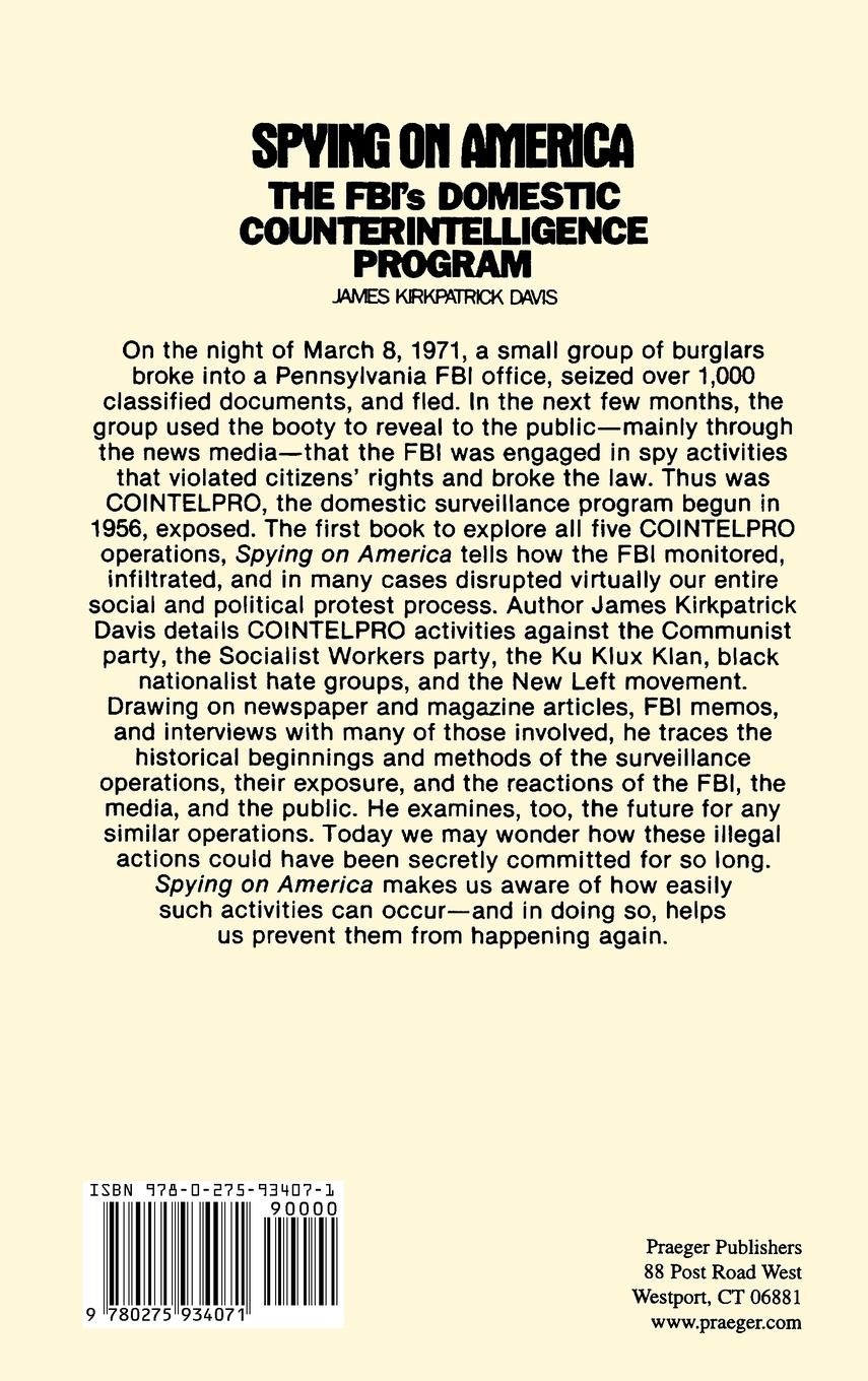 Rückseitencover Spying on America