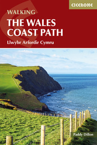 Vorderes Coverbild Walking the Wales Coast Path