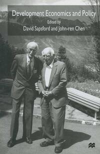 Vorderes Coverbild Development Economics and Policy