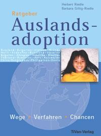 Vorderes Coverbild Ratgeber Auslandsadoption