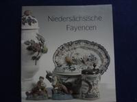 Vorderes Coverbild Niedersächsische Fayencen