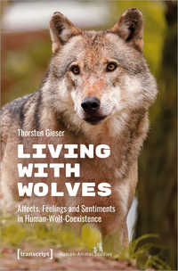 Vorderes Coverbild Living with Wolves