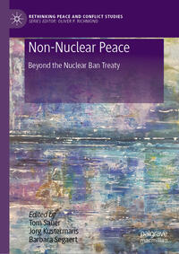 Vorderes Coverbild Non-Nuclear Peace
