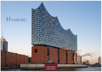 Vorderes Coverbild Kalender Hamburg 2026 35x50cm - in 12 ausdrucksstarken Bildern – maritime Atmosphäre, Skyline und norddeutsche Eleganz