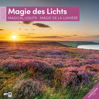 Vorderes Coverbild Magie des Lichts Kalender 2025 - 30x30