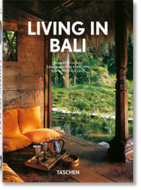 Vorderes Coverbild Living in Bali. 45th Ed.