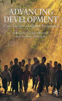 Vorderes Coverbild Advancing Development