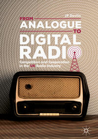 Vorderes Coverbild From Analogue to Digital Radio