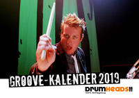 Vorderes Coverbild DrumHeads!! Groovekalender 2019