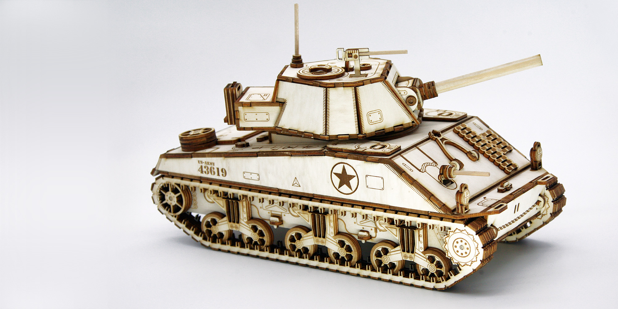 Beispielinhalt (Bild) SHERMAN M4