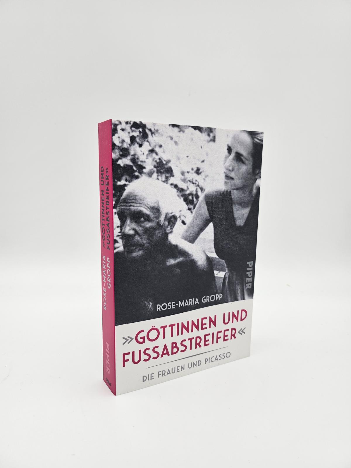 Beispielinhalt (Bild) »Göttinnen und Fußabstreifer«