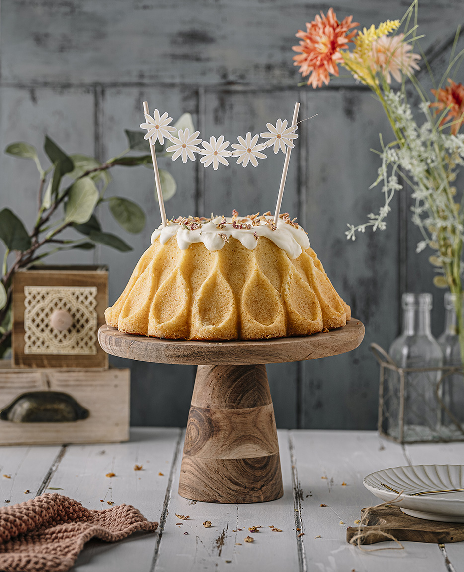 Beispielinhalt (Bild) Backen. Feiern. Genießen